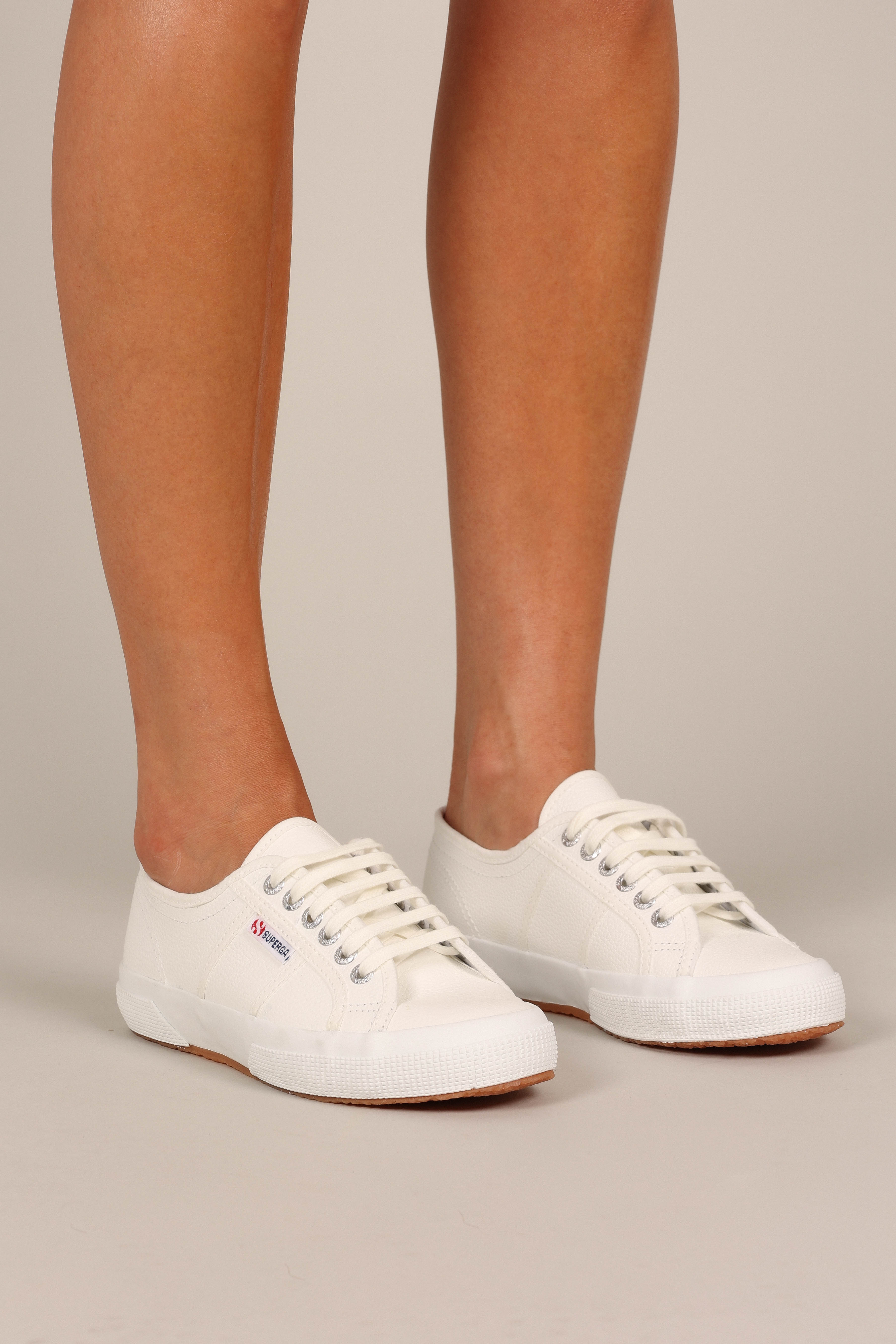 2750 EFGLU - White - Image 3