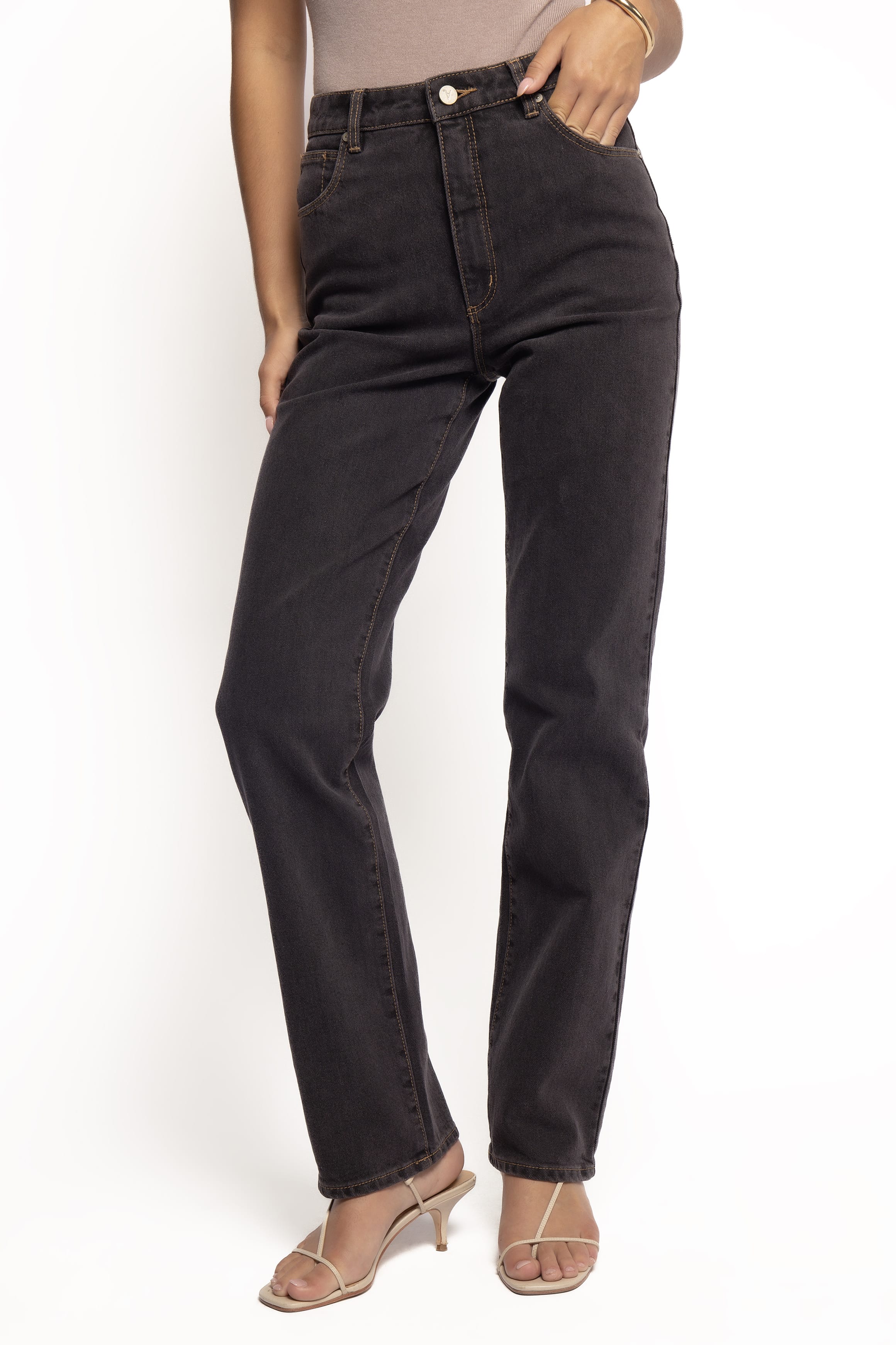 Abrand 94 High Straight Jeans - Cara Washed Black - Image 7