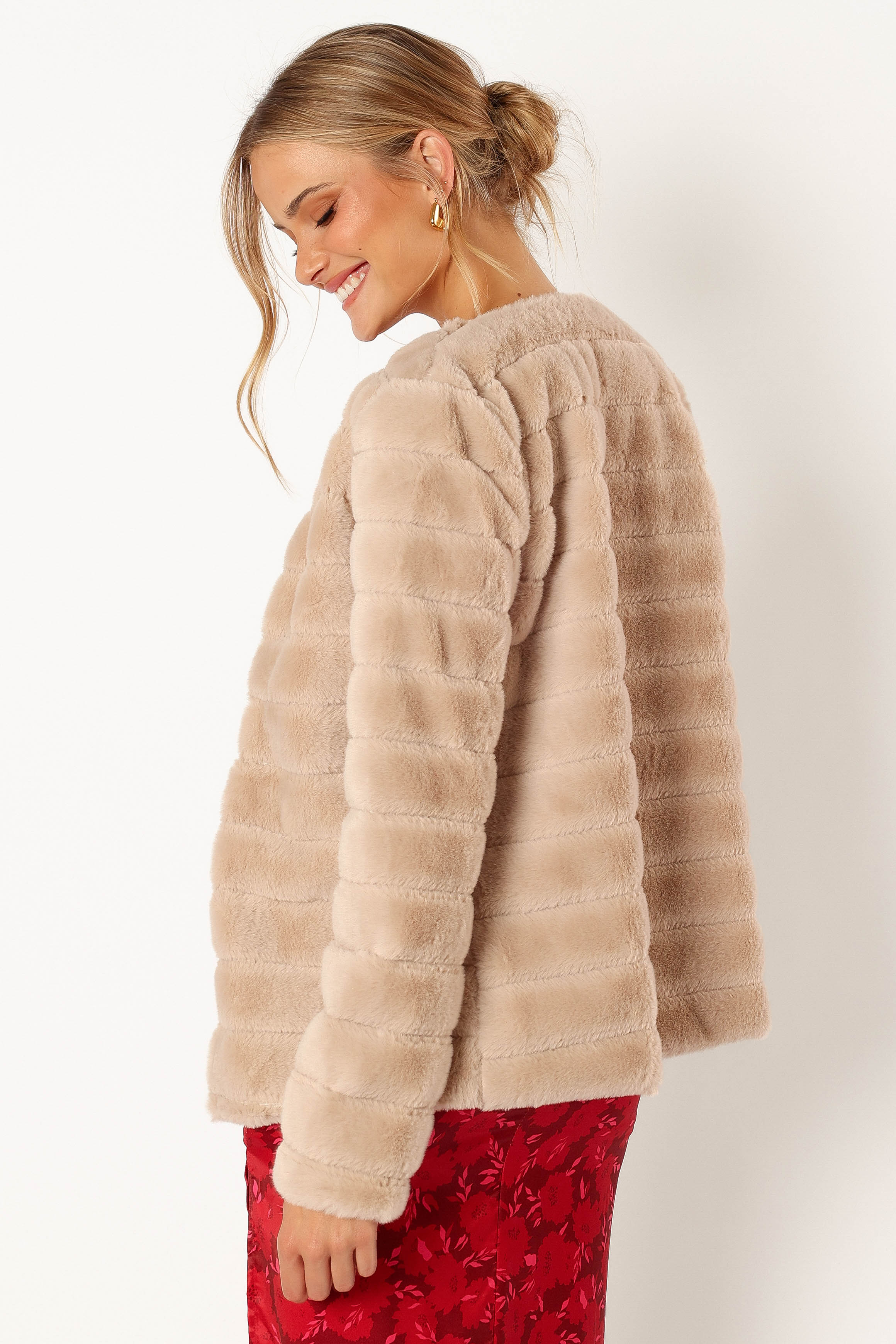 Aylin Channel Faux Fur Jacket - Cream - Image 5
