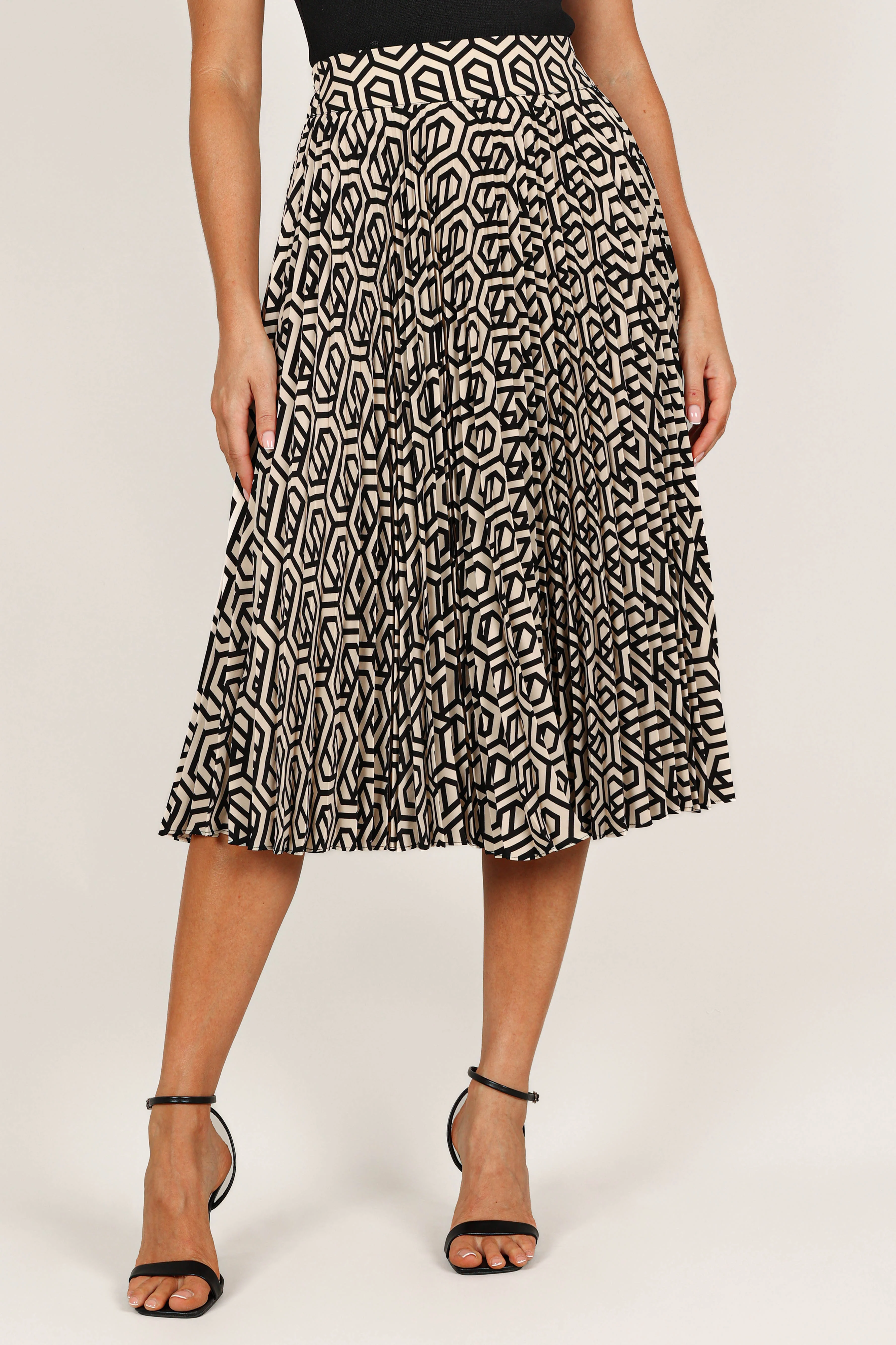 Carmel Pleat Midi Skirt - Black Print - Image 6