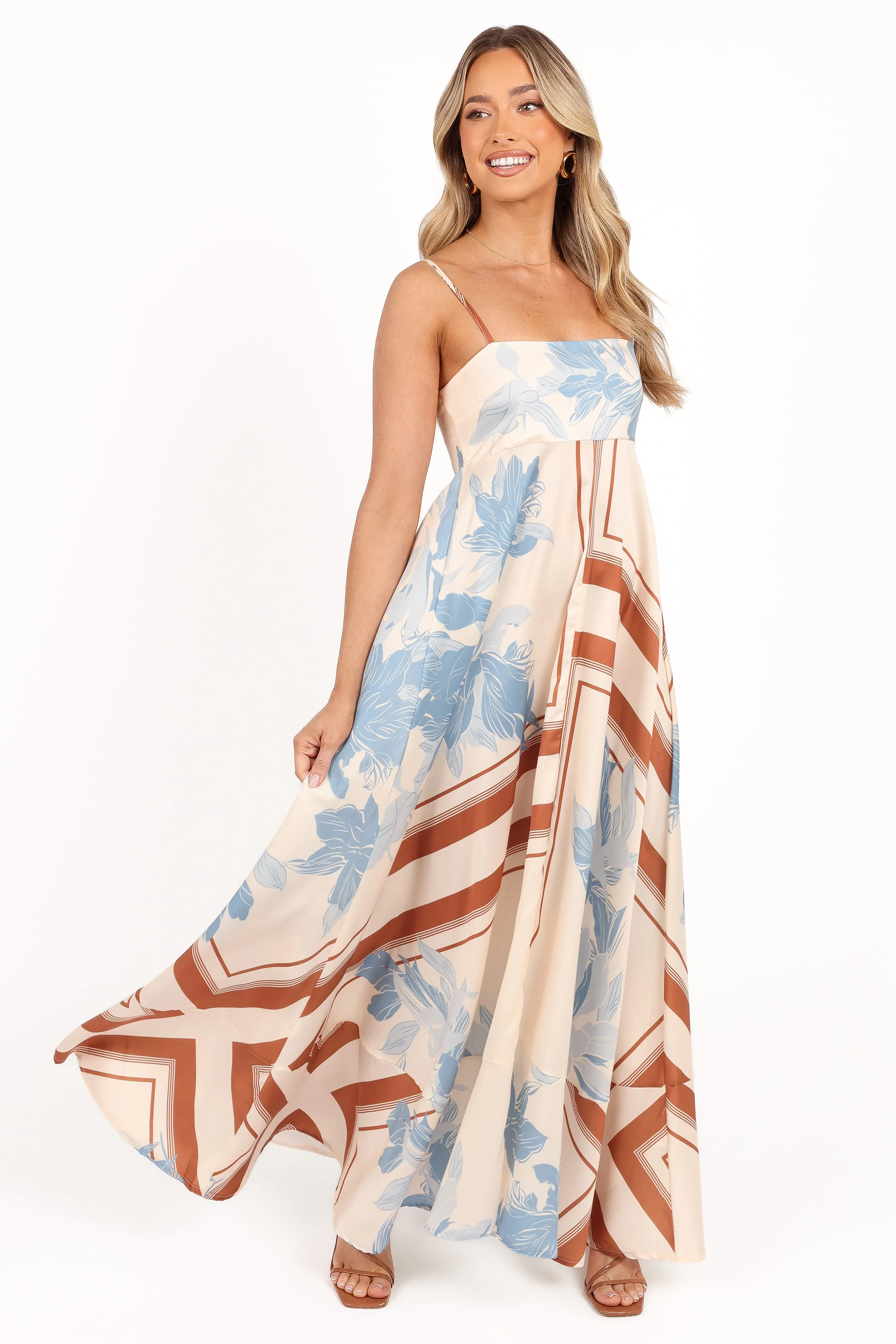 Elanor Maxi Dress - Pale Blue Print - Image 5