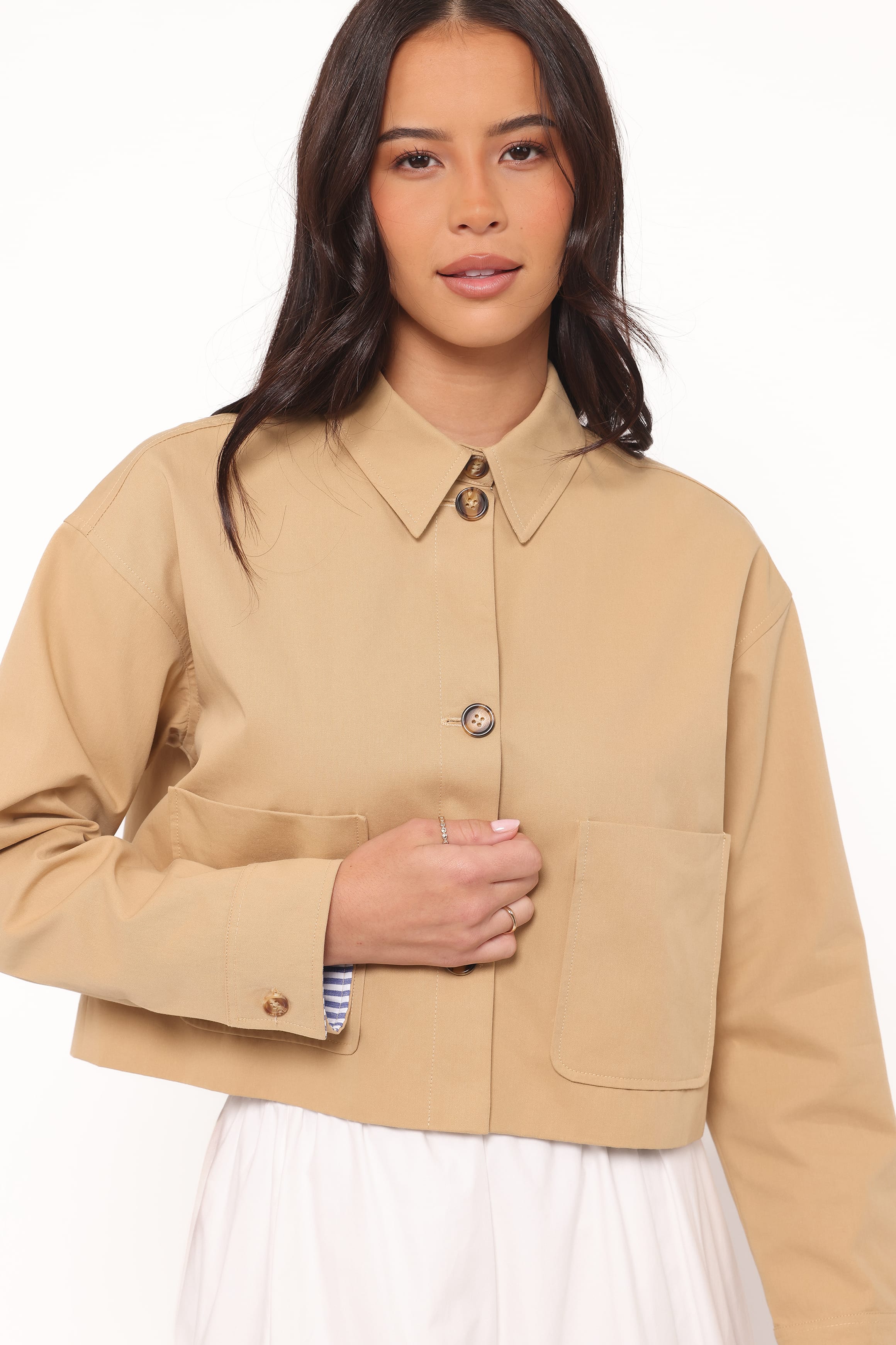 Mattie Cropped Trucker Jacket - Taupe - Image 7