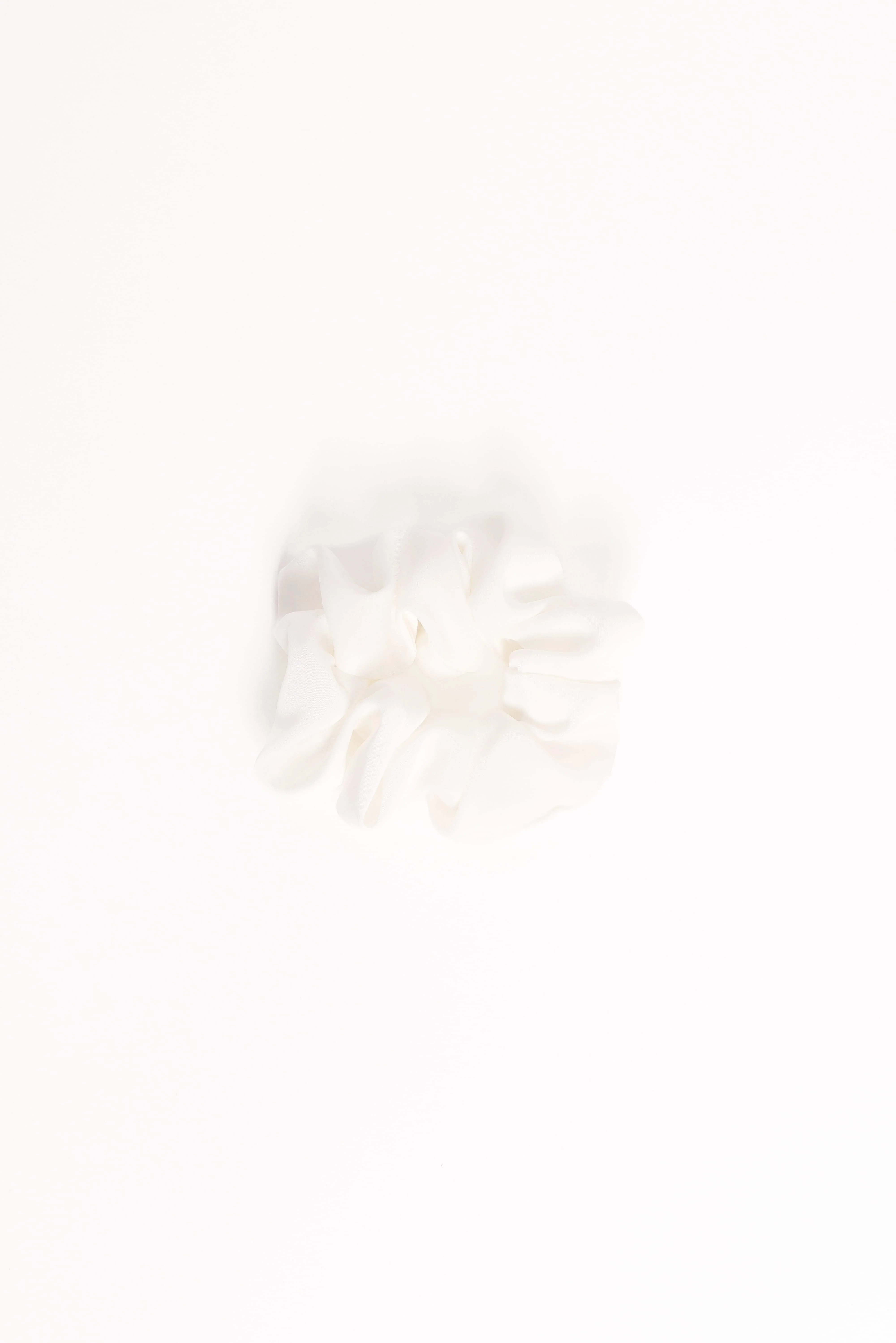 Theodora Scrunchie - White - Image 2