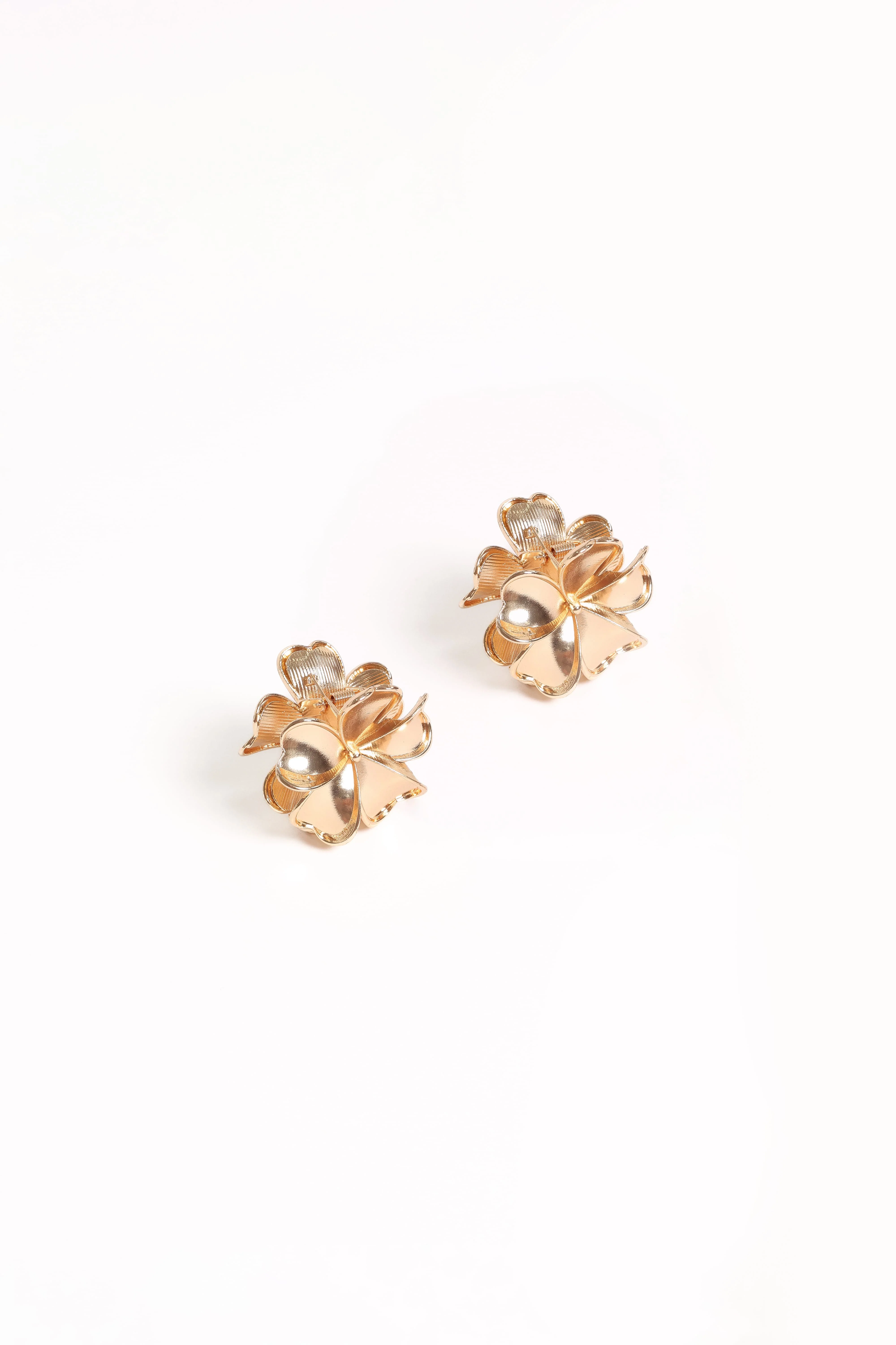 Tiffany 2 Pack Flower Hair Clips - Gold - Image 3