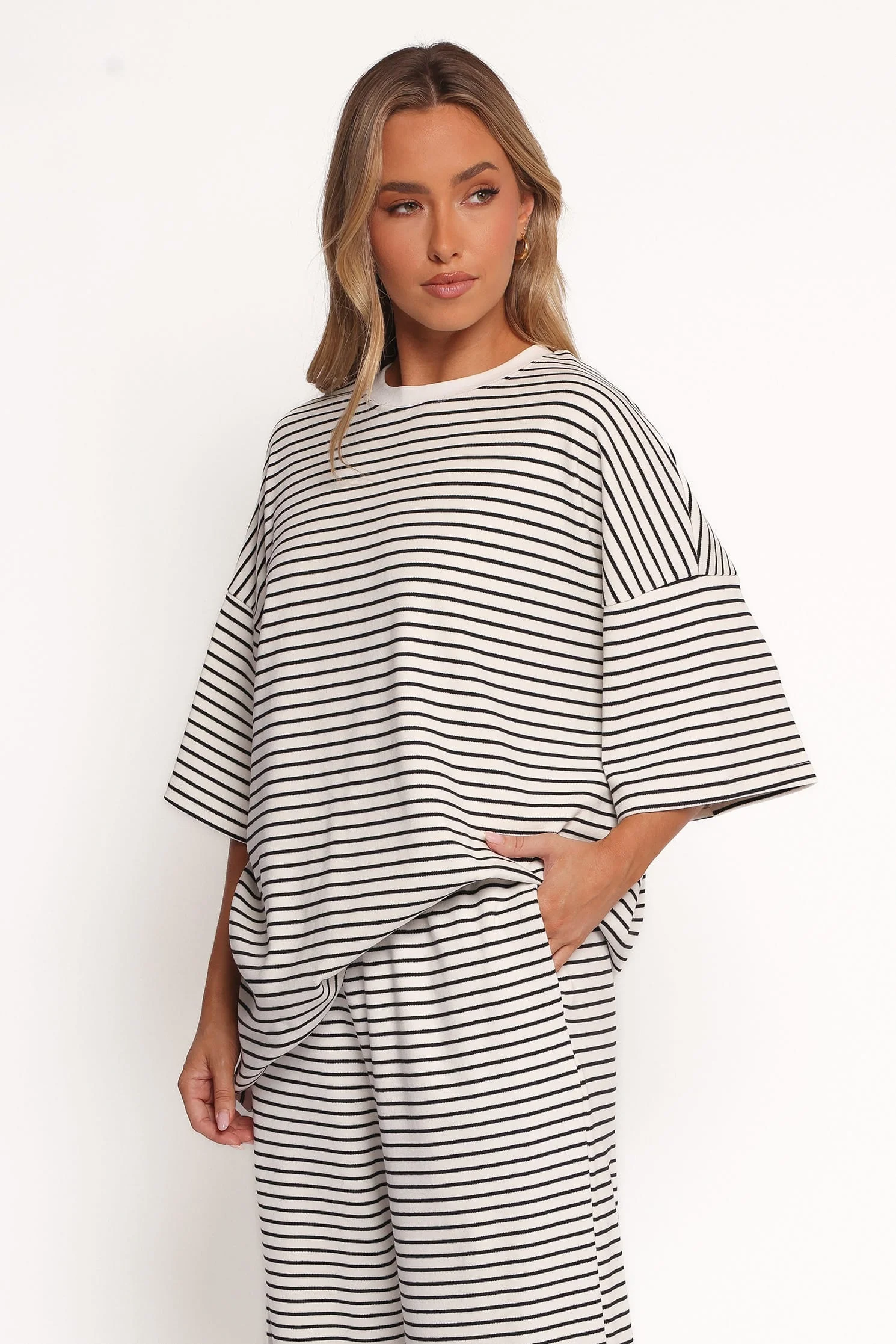 Wilda Oversized Tee - White Black Stripe - Image 4