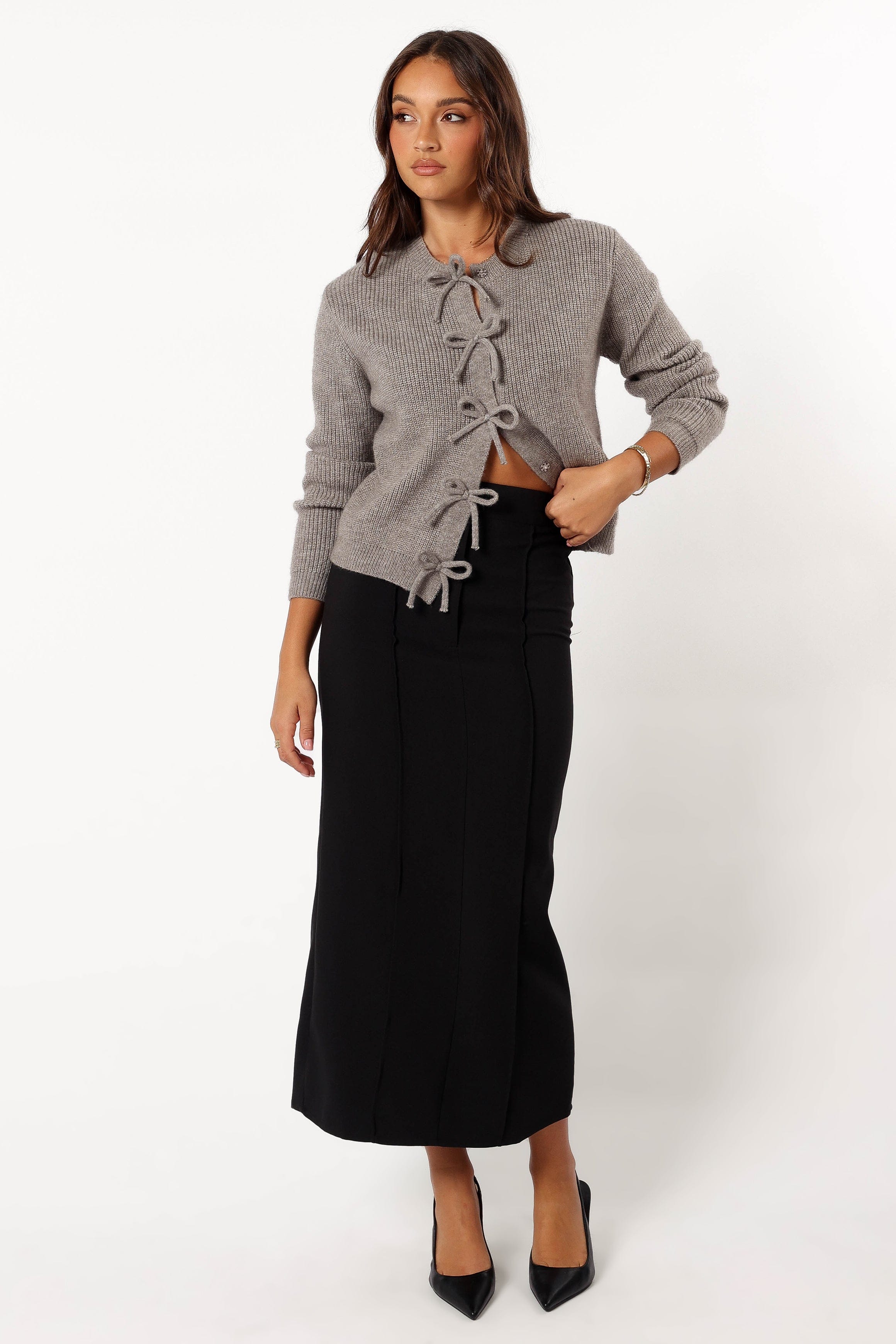 Wilde Bow Front Cardigan - Light Grey - Image 8